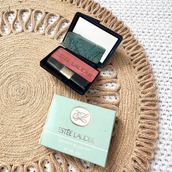 Estée Lauder Vintage NIB Tender Blusher Compact 31 Goldlit Red Rare HTF - Picture 1 of 7